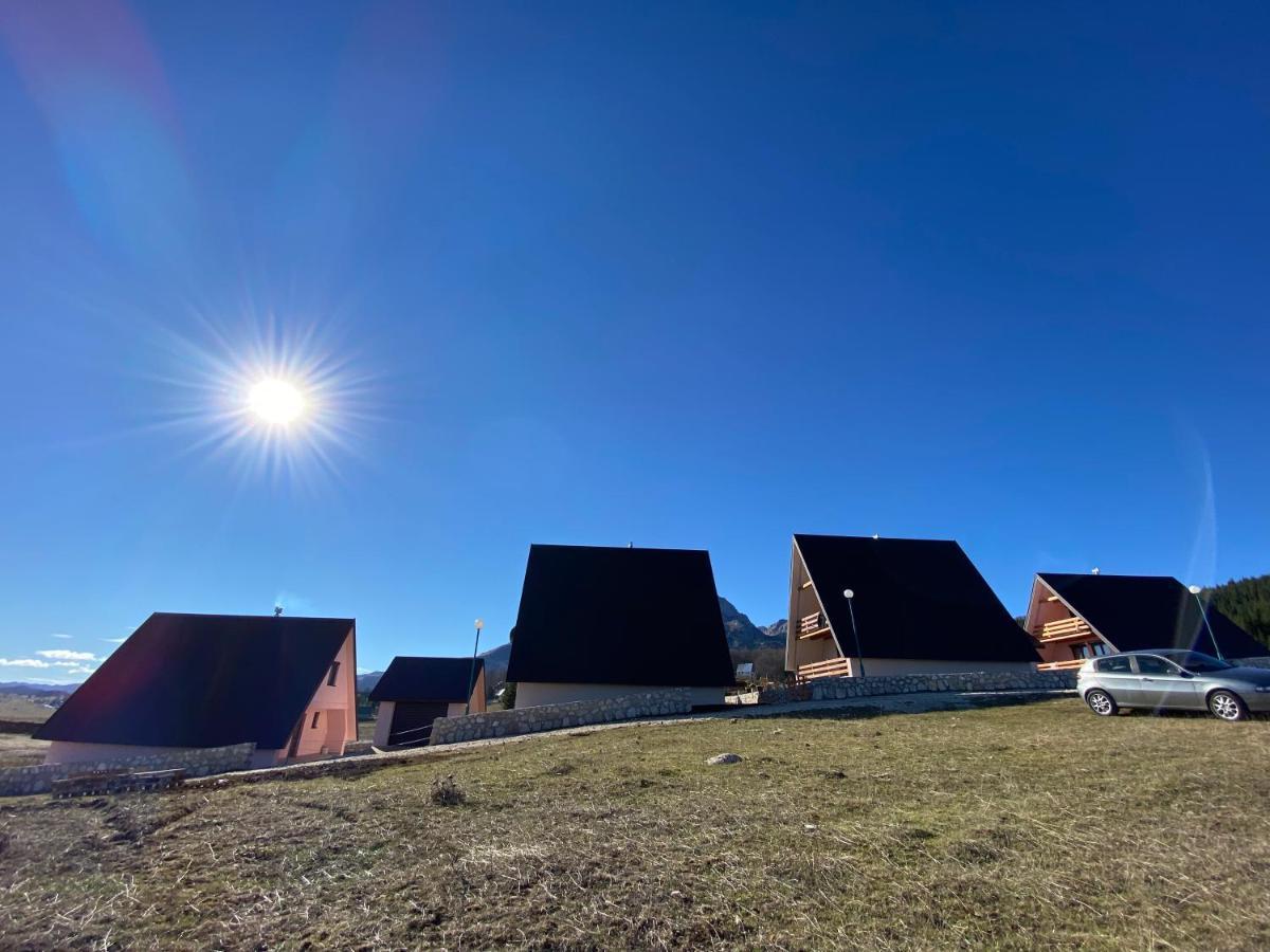 Hill View Chalets 자블야크 외부 사진