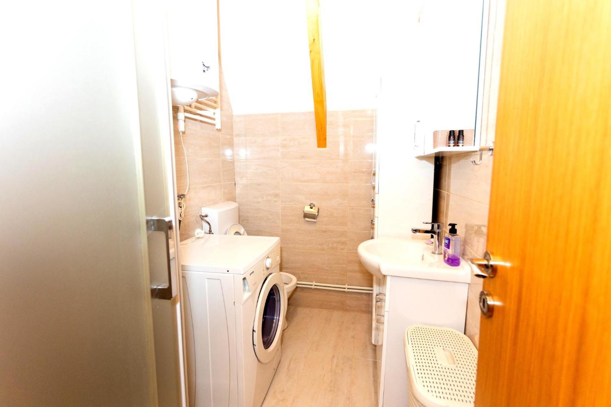 Hill View Chalets 자블야크 외부 사진
