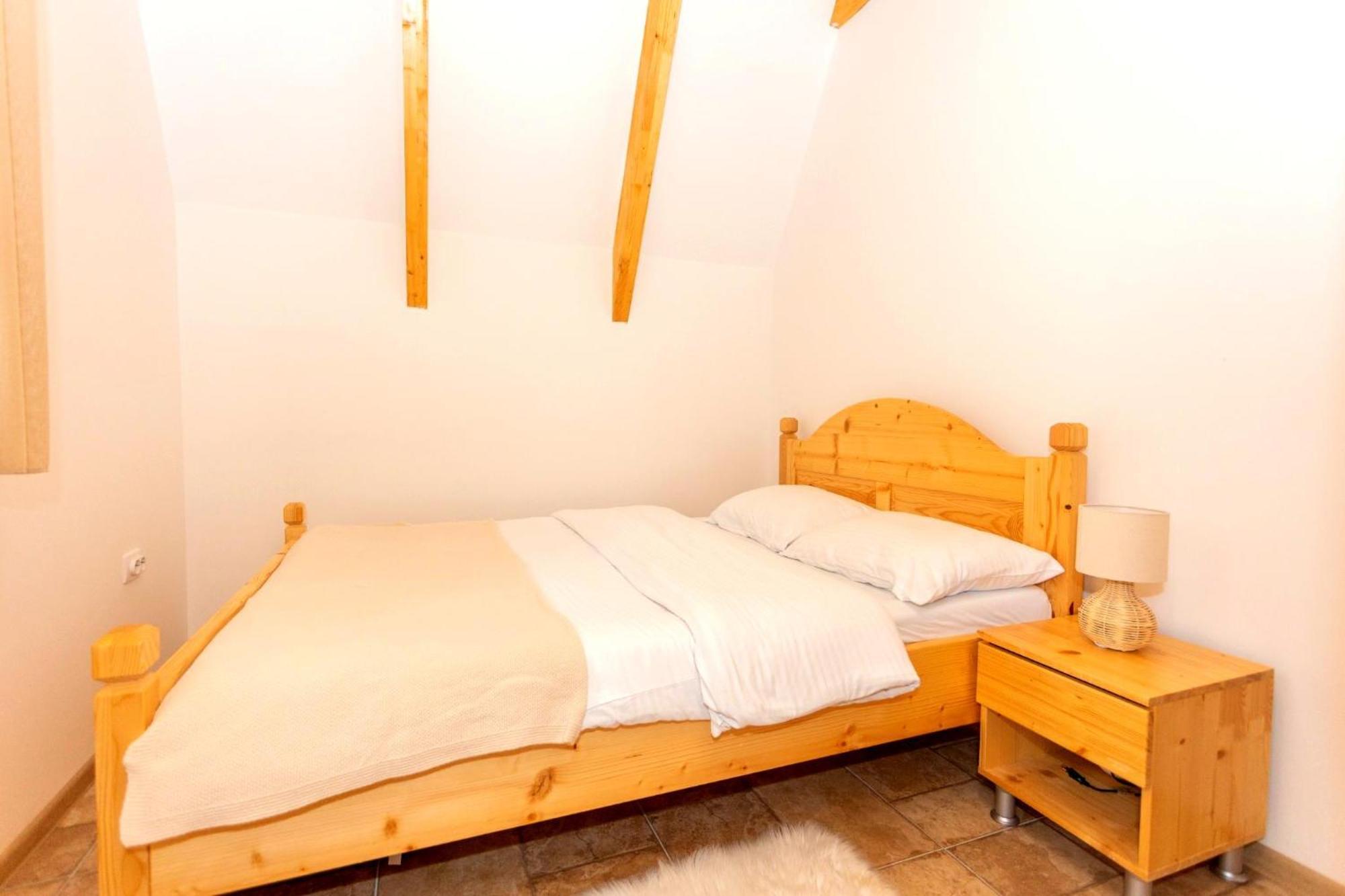 Hill View Chalets 자블야크 외부 사진